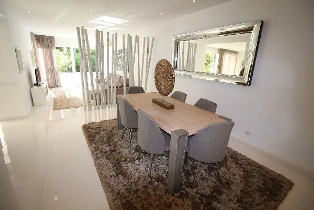 Dining Room - Luxury Apartment with Pool in Puerto Banús