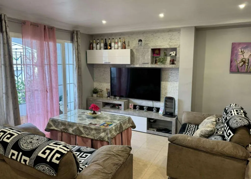 Living Room - Charming Flat in Old Town, Salobreña