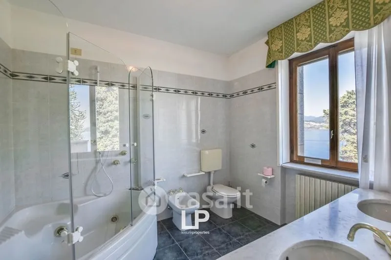 Salles de bain - Villa with Lake View and Marina in Stresa