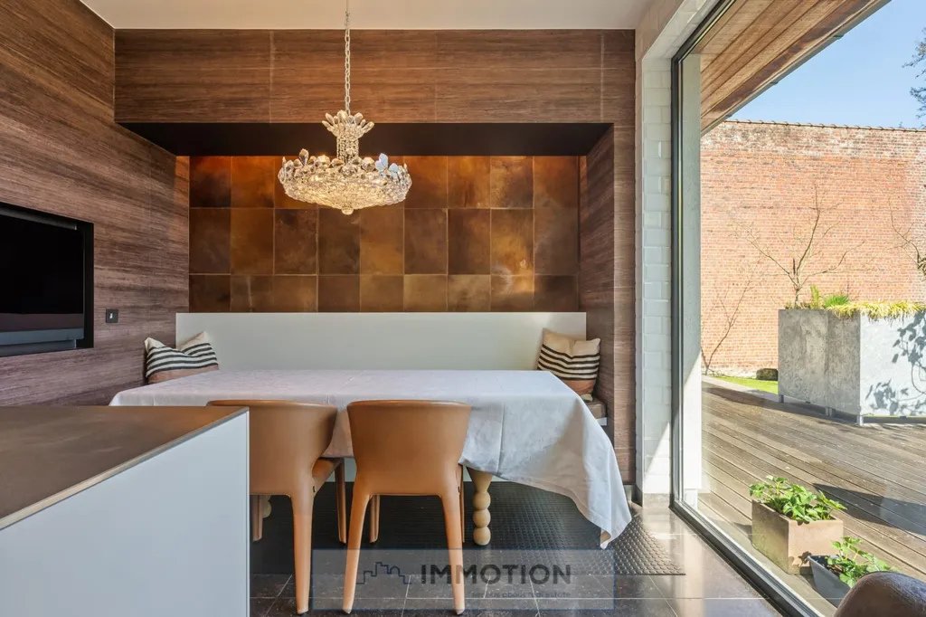 Söögituba - Stylish Villa with South-Facing Garden in Luxurious Setting