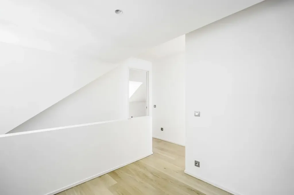 Rooms - Contemporary Villa with Pool in Uccle