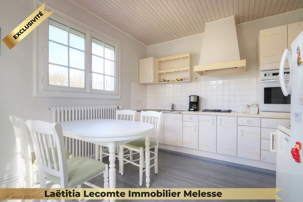 Cuisine - Maison Plein Centre avec Terrasse à Melesse