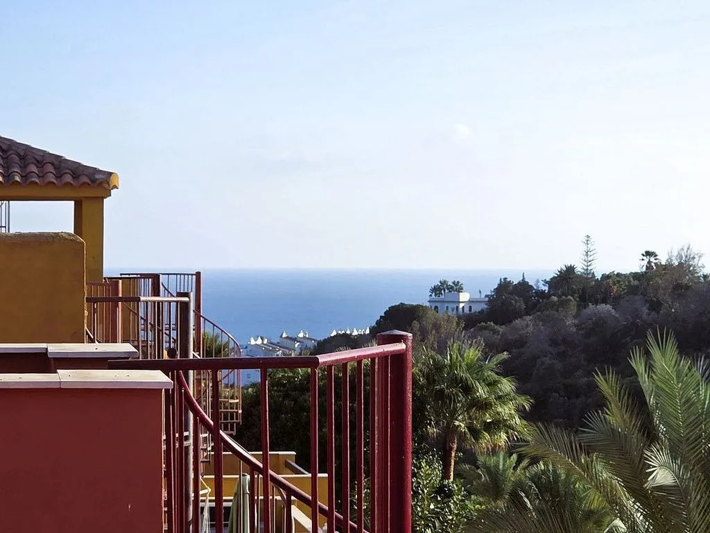 Rõdu - Duplex with Pool in Casco Antiguo