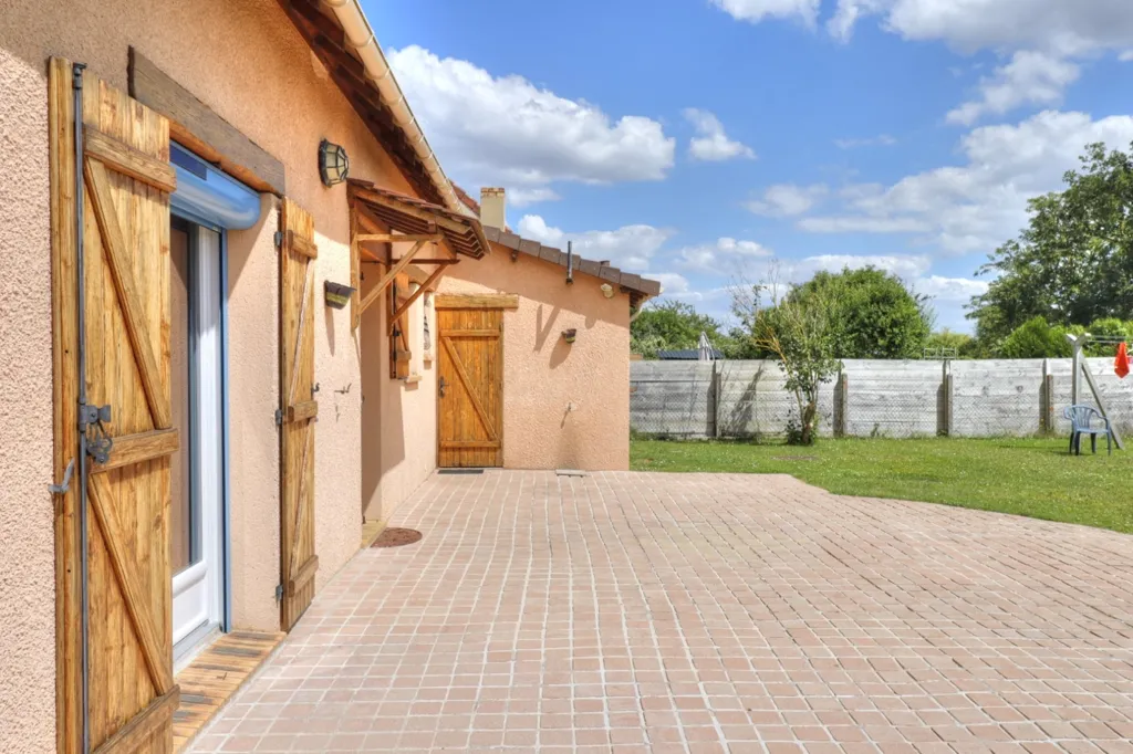 Jardin - Maison Charmante avec Terrasse à 5' de Dreux