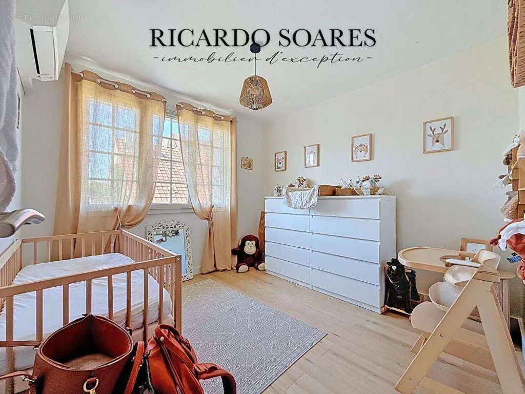 Camere da letto - House with Large Garden in Estrées-Saint-Denis