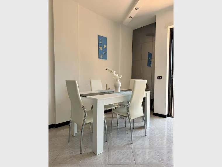 Dining Room - 3-Bedroom Apartment with Terrace in Gaeta