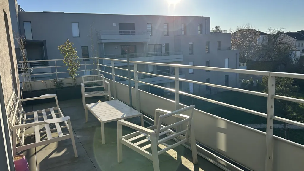 Balcony - Duplex with Terrace in Modern Residence