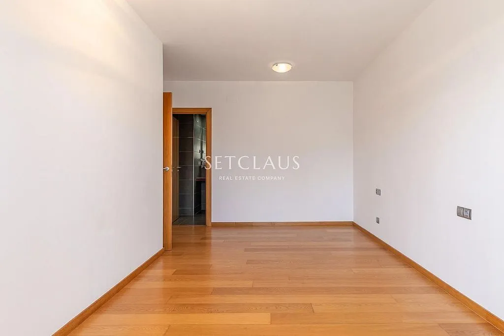 hallway_entrance