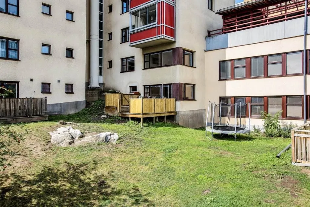 Jardin - Unique Apartment with Terrace in Kista