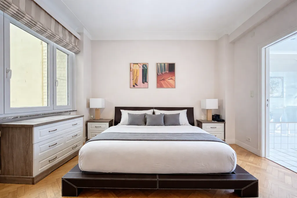 Chambres - Appartement avec Terrasse à l’Avenue Louise, Bruxelles