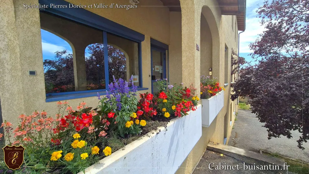 Esterno - Office Building in Village Centre, Le Bois d'Oingt