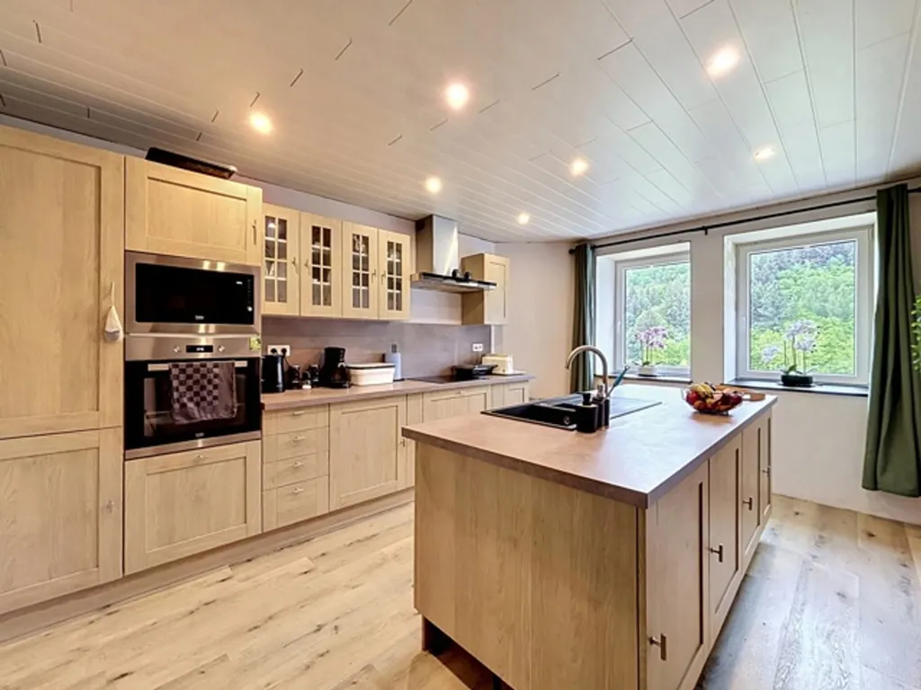 Cucina - Spacious House with Garden in Rendeux