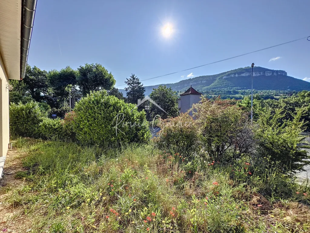 Jardín - Contemporary Flat-Roofed House with Terrace in Millau
