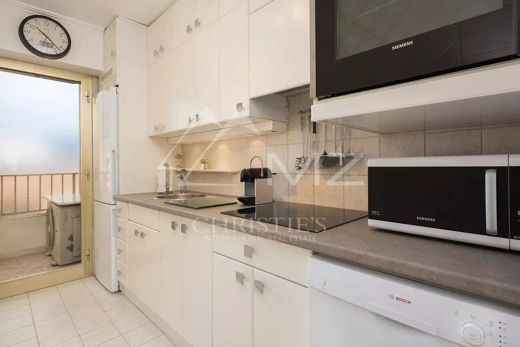 Cuisine - Appartement Luxe avec Vue Mer à Cannes