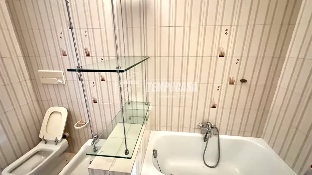 Appartement 5 pièces à IT