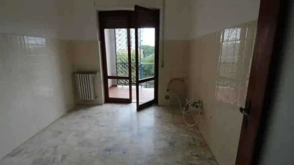 hallway_entrance