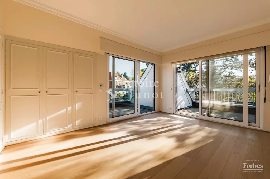 Chambres - Penthouse avec Terrasses dans le Quartier Statuaire