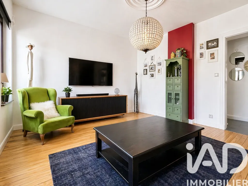Elutuba - 3-Bedroom Apartment with Private Cellar in Yutz