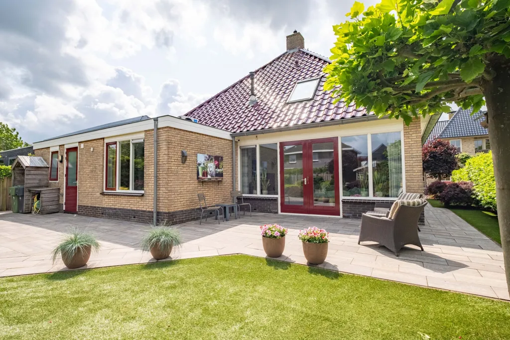 Exterior - Dwelling with Garden on Moleplaat in Leeuwarden
