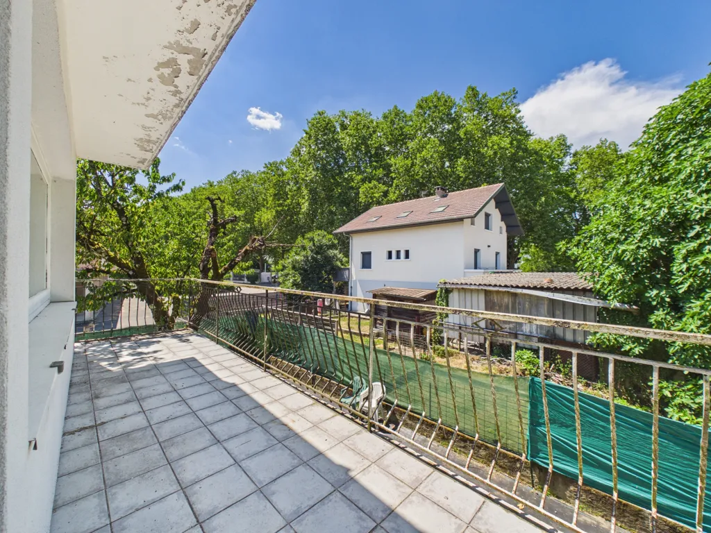 Balcone - Three-Level House with Terrace in Chambéry