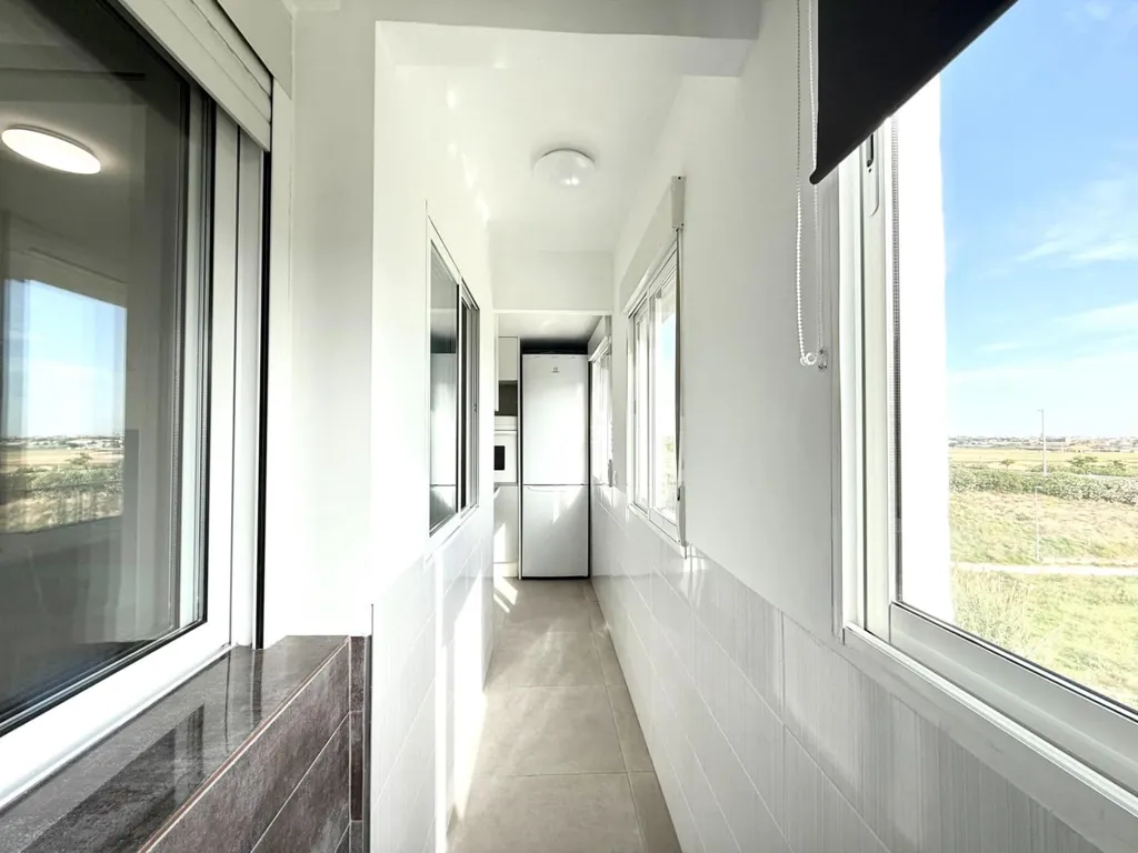 Hallway - Reformed Flat with Balcony in Burjassot