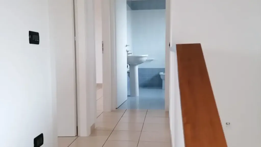 hallway_entrance