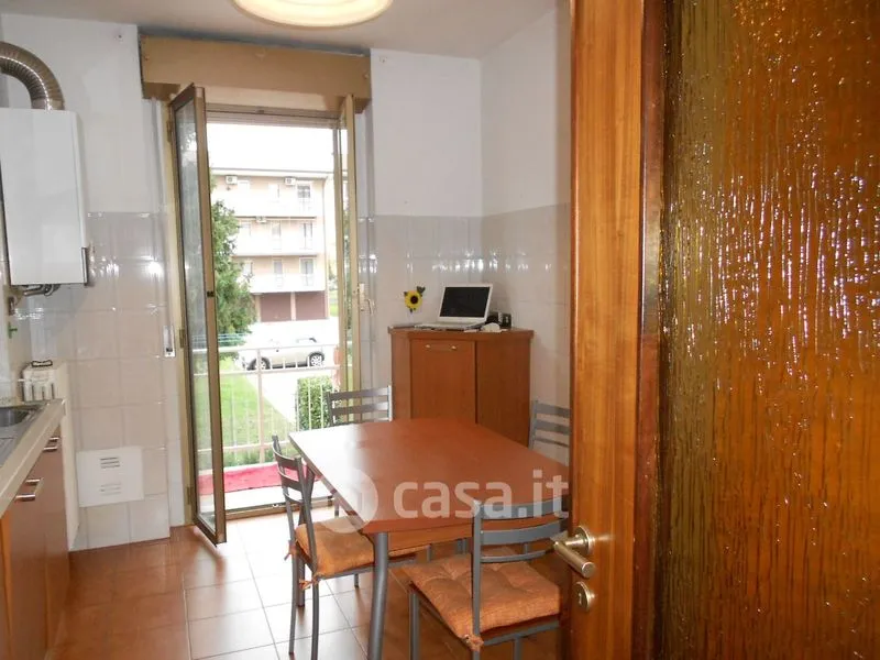Salle à manger - 4-Bedroom Apartment with Balcony in Novara