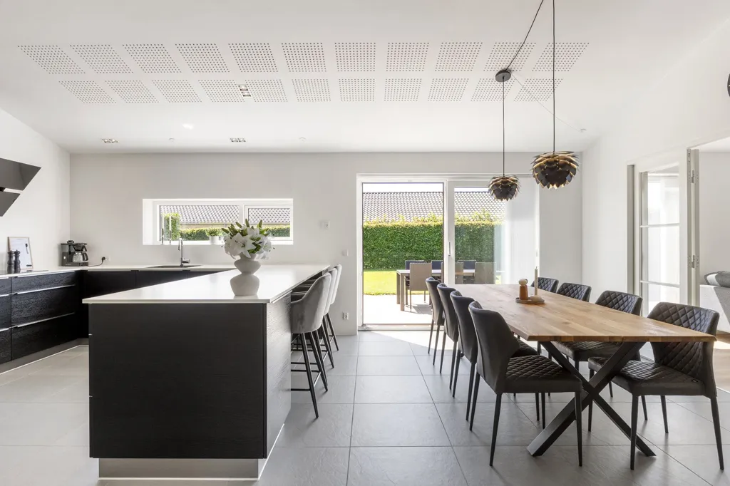 Cucina - Contemporary Villa with Garden in Hornsyld