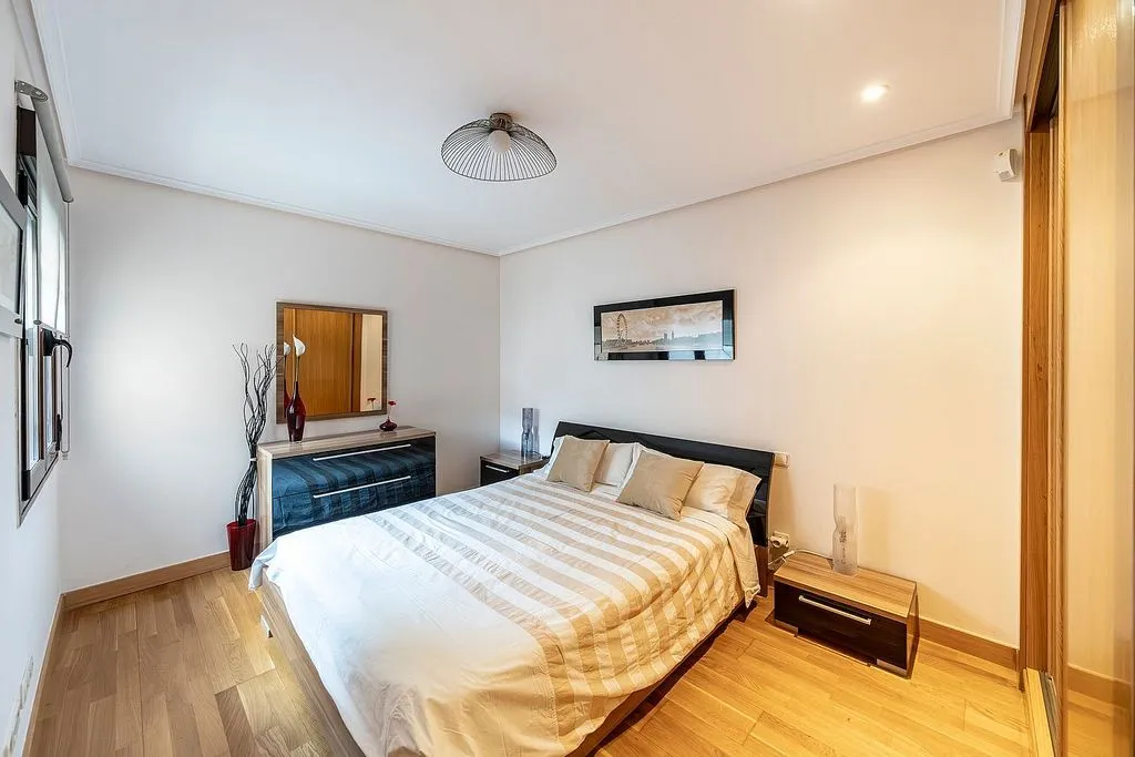 Magamistoad - 1-Bed Flat with Pool in Legazpi