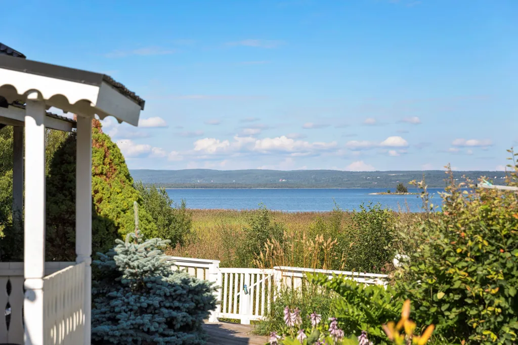 Terrasse - Spacious Bungalow with Sea View in Alnö