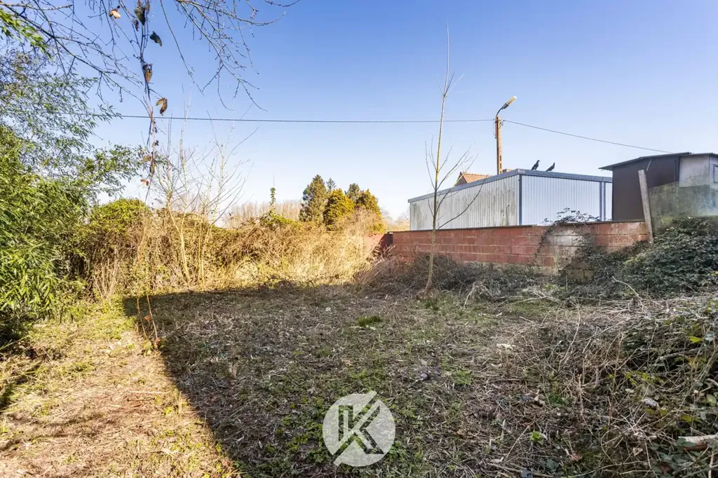 Giardino - Project Ground with Renovation Potential in Mere