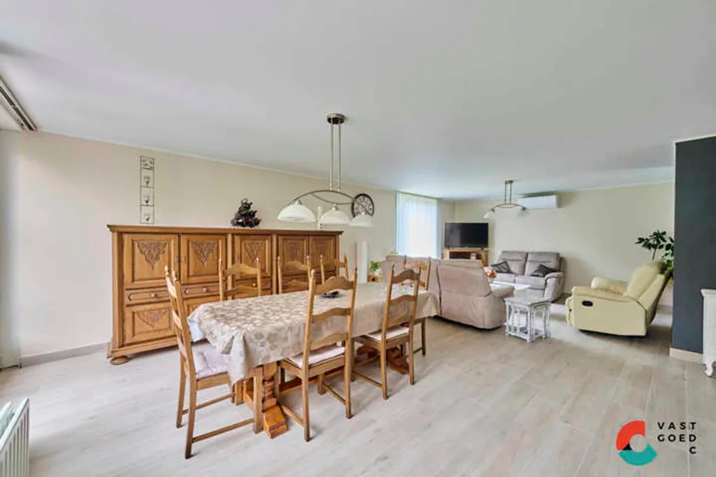 Sala da pranzo - Well-Maintained House with Garden in Beringen