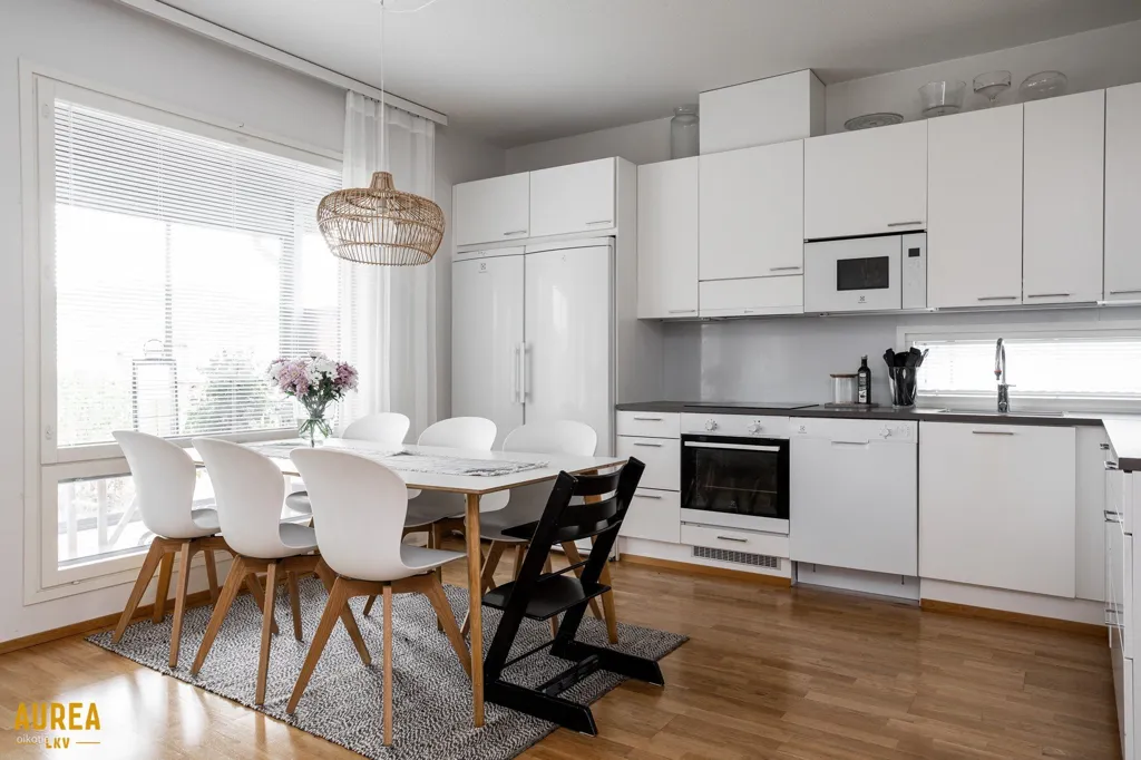 Salle à manger - Modern House with Terrace in Soittajankangas, Oulu