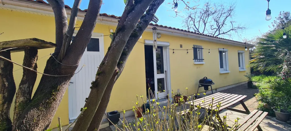 Terrazza - Ground Floor House with Terrace in Clisson