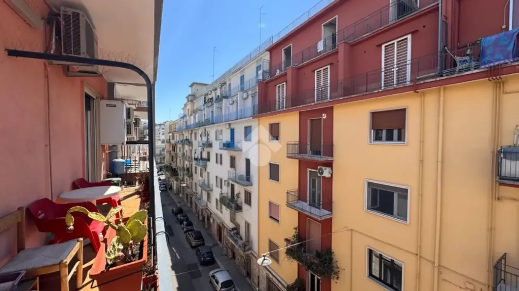 Balcony - Rusticated Two-Bedroom Apartment in Bari
