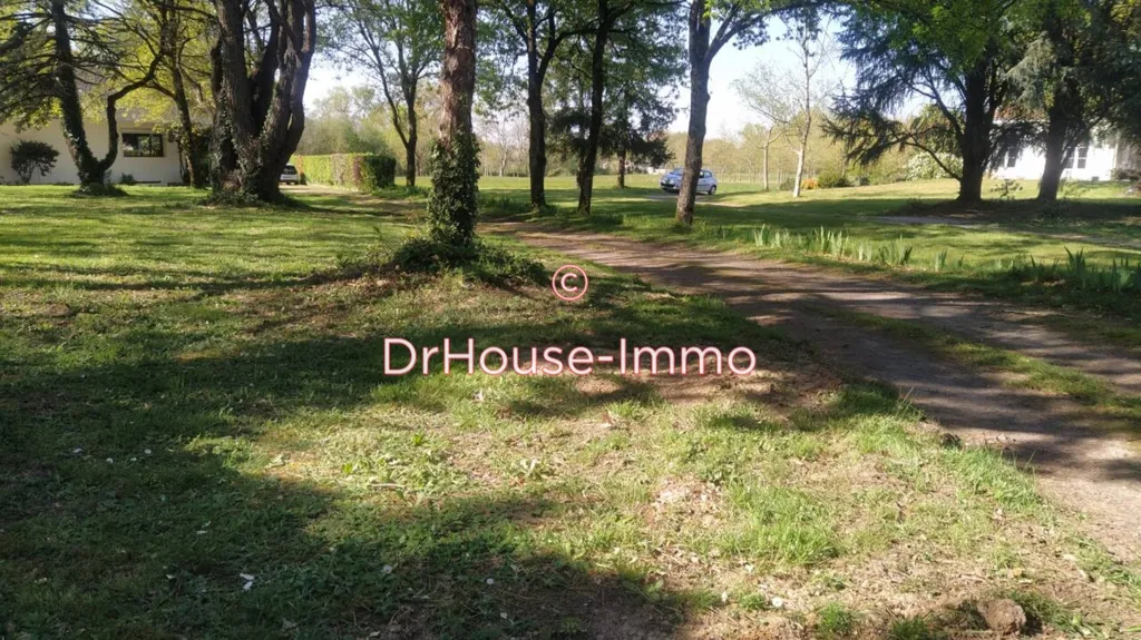 Jardin - Terrain Viabilisé à Saint-Hilaire-de-Clisson