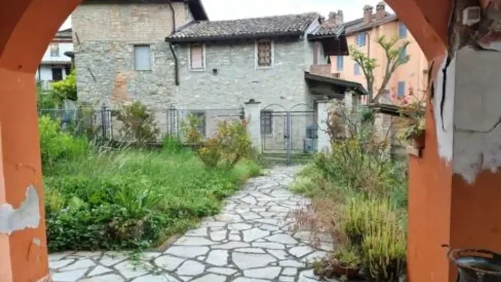 Jardin - Rustic House with Garden in Calghera, Colli Verdi