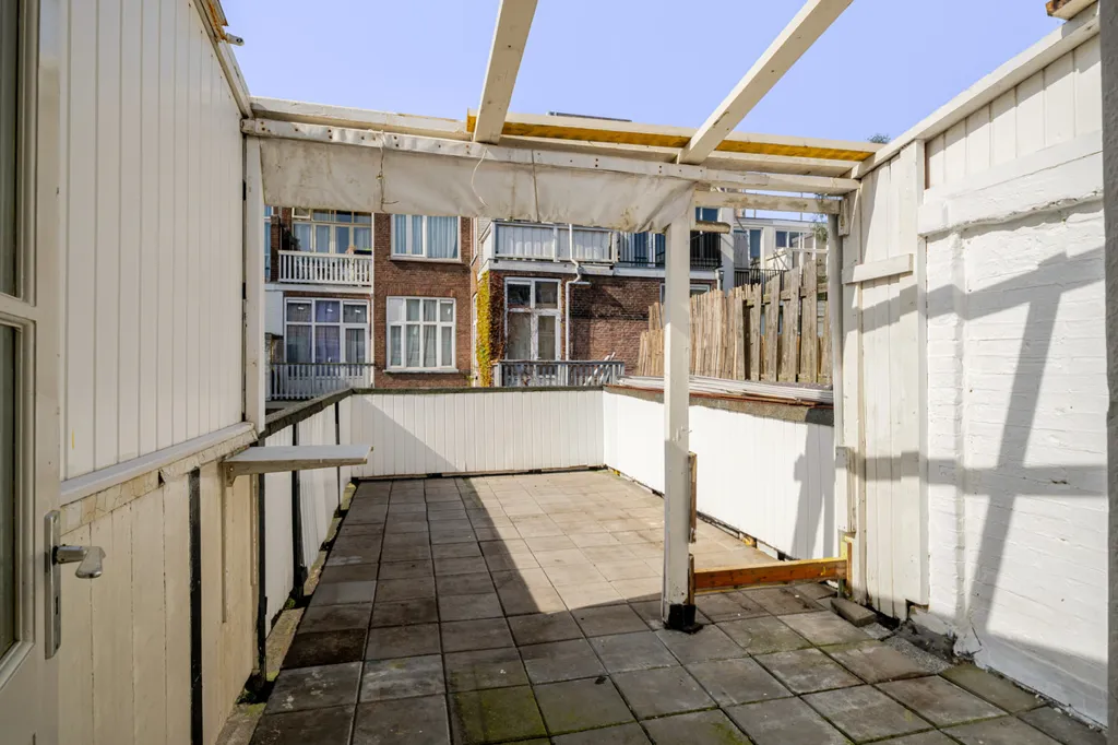 Aed - Double Upper House with Terrace in 's-Gravenhage