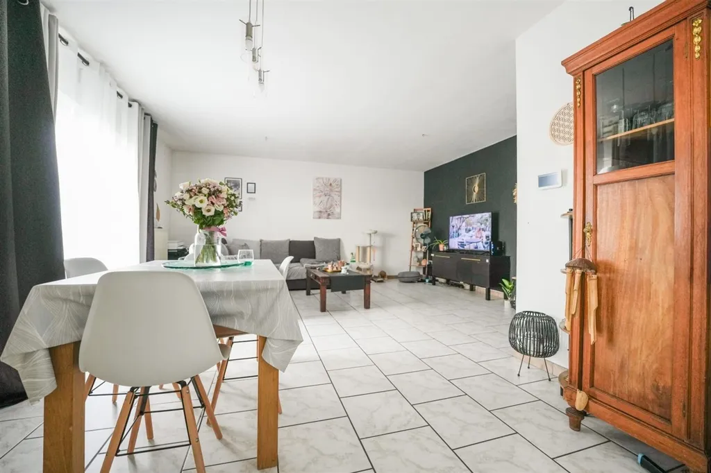 Söögituba - Apartment with Terrace in Alleur