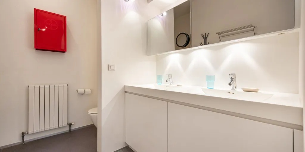 Bagni - Architectural House with Terrace in Turnhout