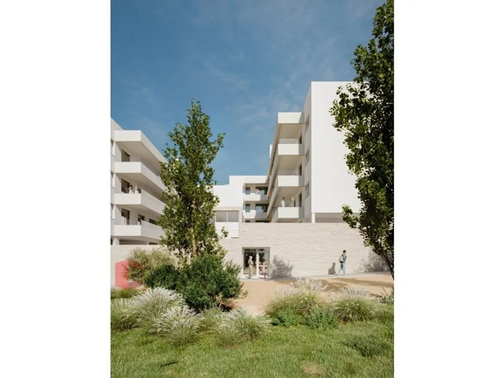 Esterno - Duplex Flat with 130m² Terrace in Camarate