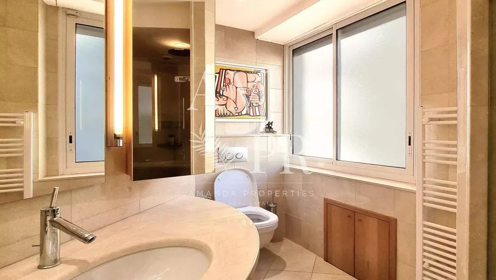 Vannitoad - Luxury Flat with Sea View in Cannes