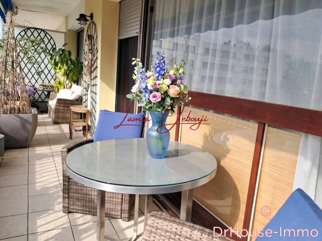 Terrasse - Appartement Traversant avec Balcon à Pessac Centre