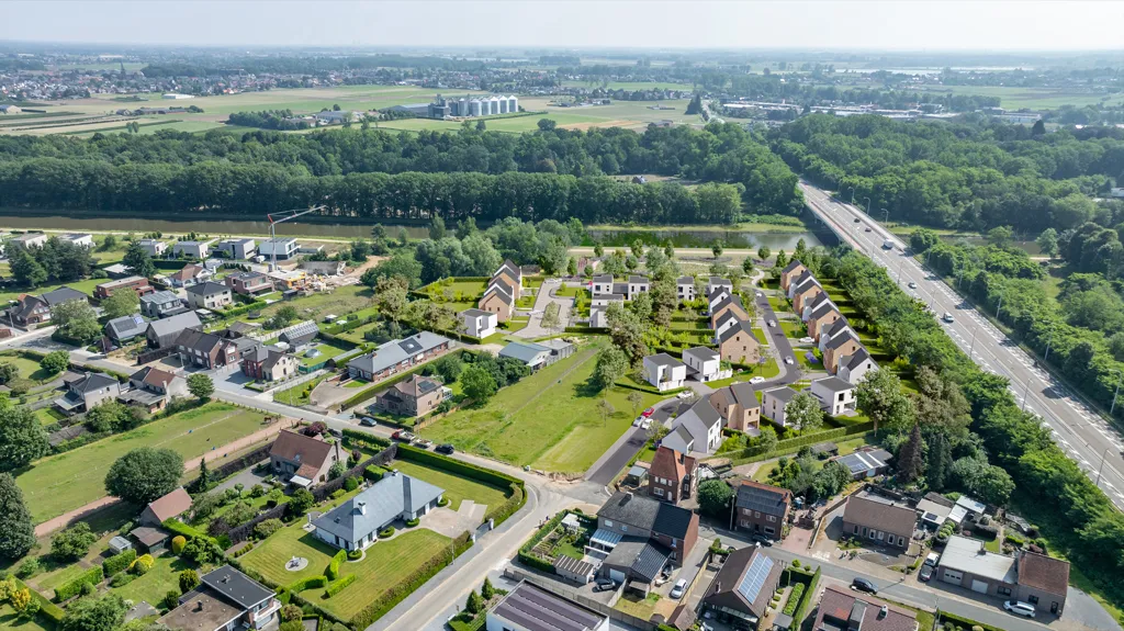 Vue aérienne - Terrain à bâtir avec vue sur le parc à Dilsen-Stokkem