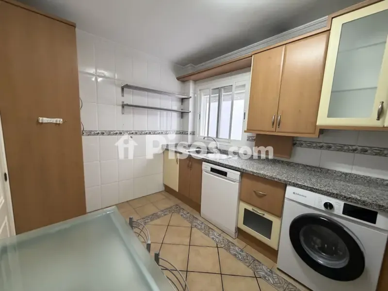 Kitchen - Spacious Central Flat with Balcony in Calle de la Acequia