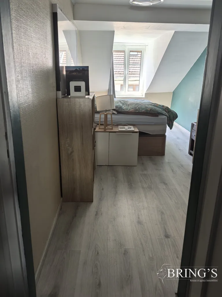 Chambres - Triplex rénové avec parking à Phalsbourg