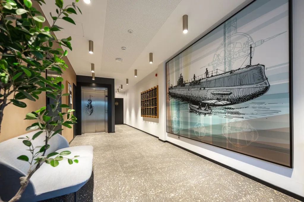 hallway_entrance