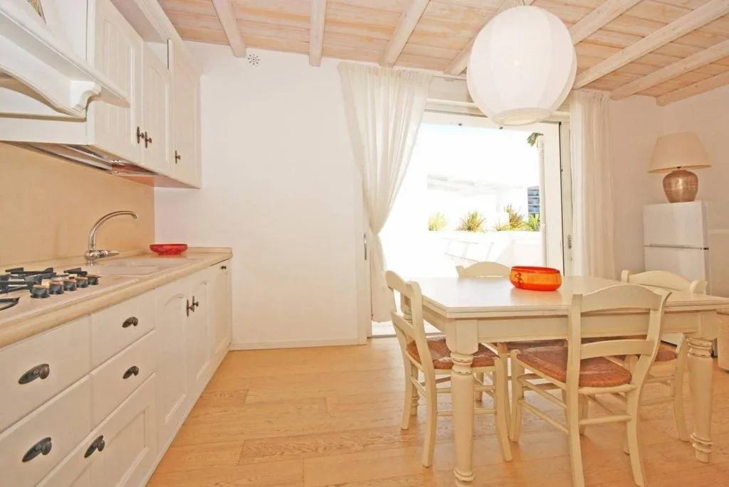 Cuisine - Luxury Apartment with Private Pool in Jesolo