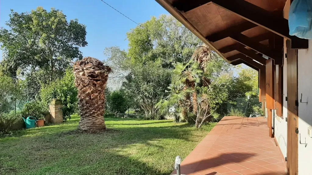 Aed - Colonial House with Panoramic View in Carignano