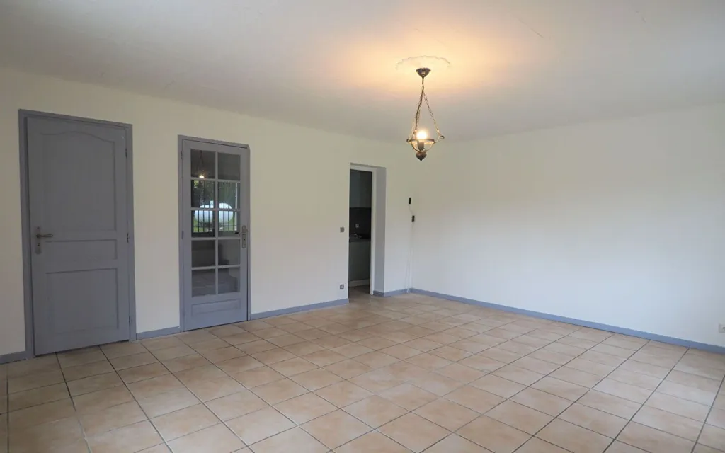 Séjour - Appartement 4 Pièces avec Jardin à Amancy